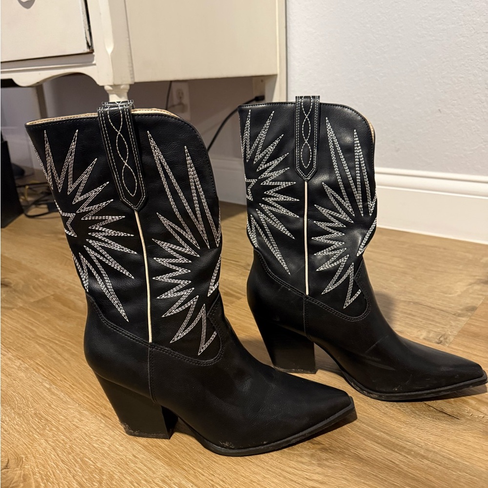 Black Cowboy Boots